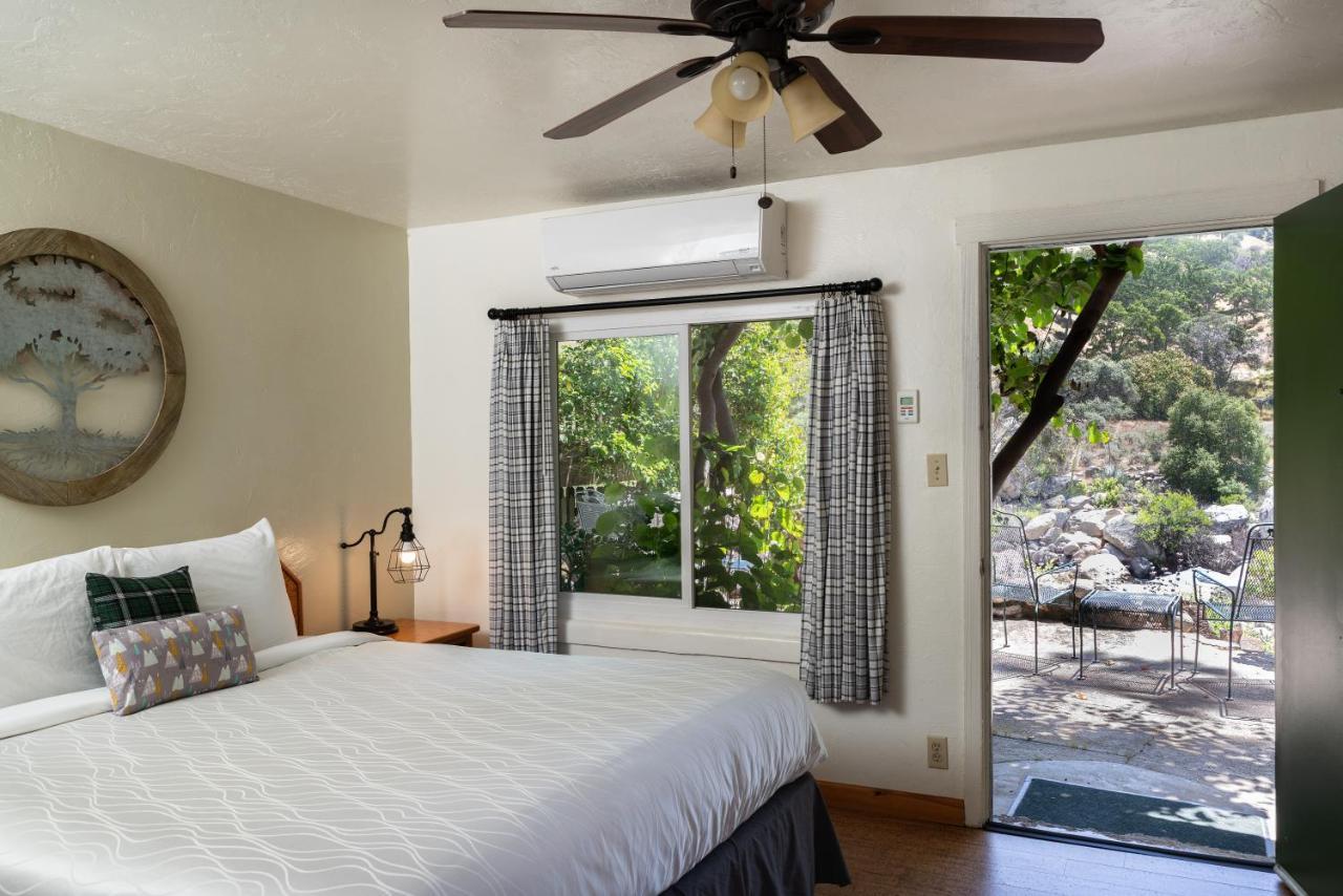Buckeye Tree Hotel Three Rivers
