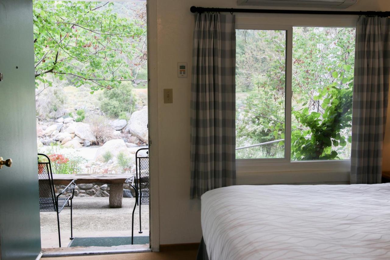 Buckeye Tree Hotel 3*