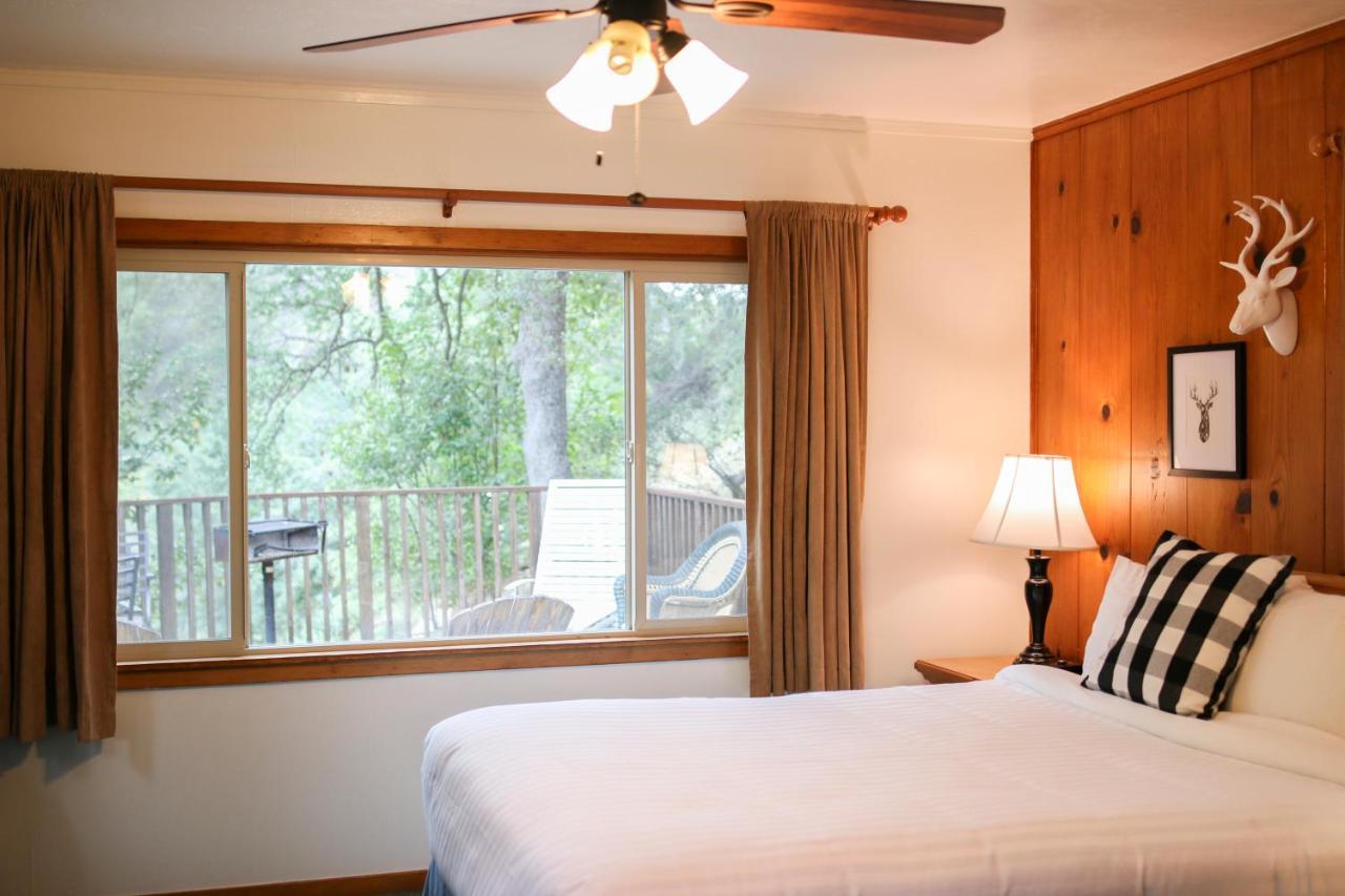 Buckeye Tree Hotel 3*