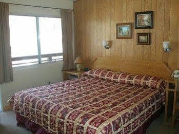Buckeye Tree Hotel